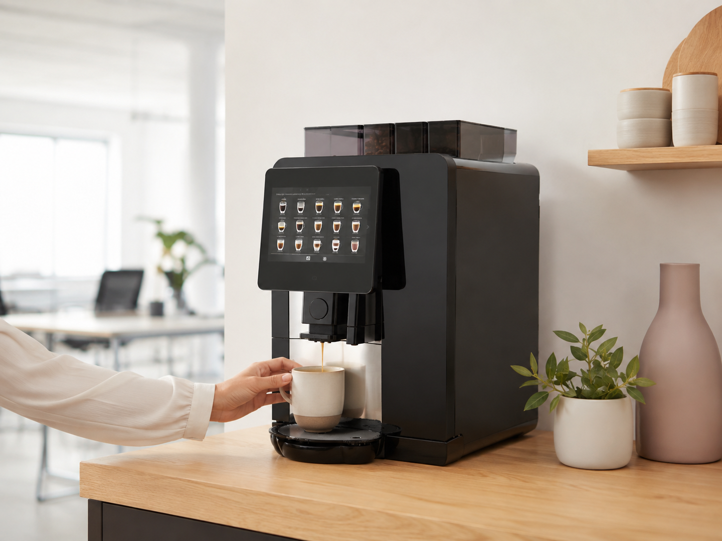 Crem SC45 kaffemaskin på en moderne arbeidsplass